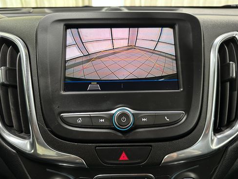 Used 2020 Chevrolet Equinox LT image 31