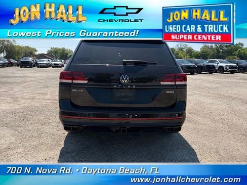 Used 2022 Volkswagen Atlas SEL R-Line image 10