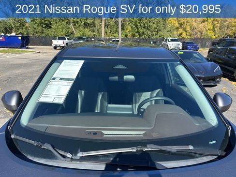 Used 2021 Nissan Rogue SV image 30