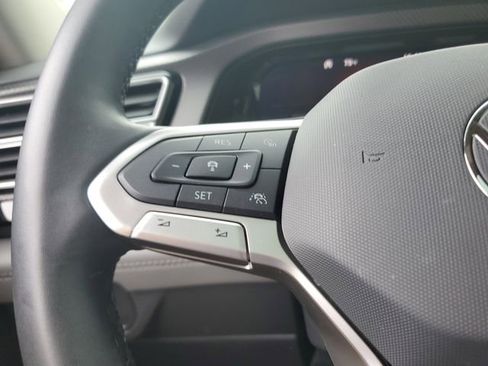 Used 2024 Volkswagen Atlas Peak Edition SE AWD/4WD image 24