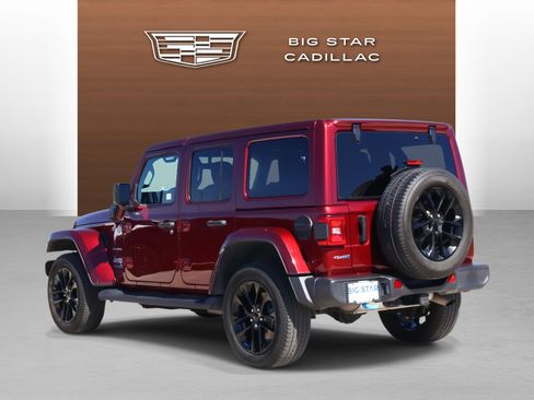 Used 2022 Jeep Wrangler Unlimited Sahara w/ Cold Weather Group image 3