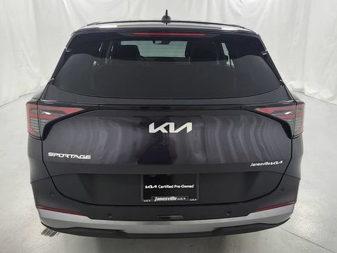 Used 2026 Kia Sportage EX FWD image 4