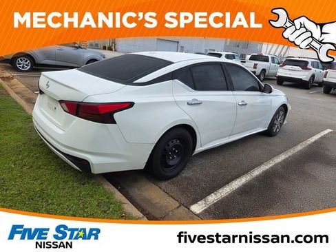 Used 2020 Nissan Altima 2.5 S FWD image 11