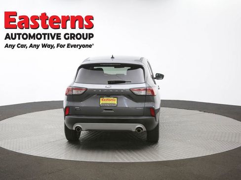 Used 2022 Ford Escape SE w/ Cold Weather Package image 34