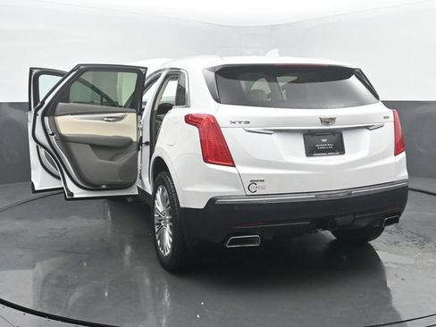 Used 2017 Cadillac XT5 Luxury w/ Advanced Security Package AWD/4WD image 54