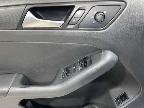 Used 2015 Volkswagen Jetta S FWD image 23