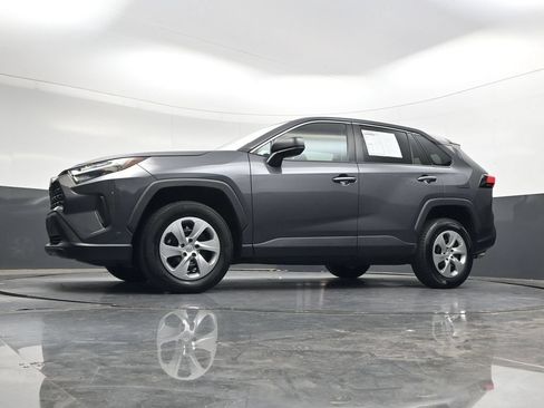 Used 2023 Toyota RAV4 LE AWD/4WD image 46