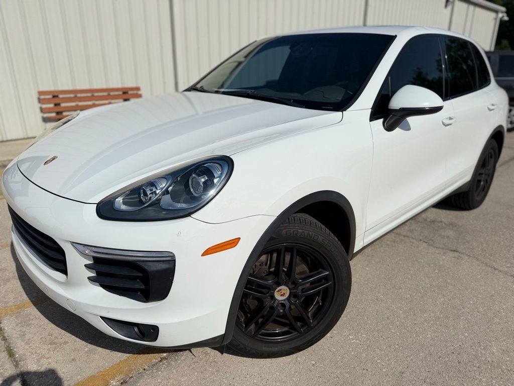 Used 2017 Porsche Cayenne AWD/4WD image 1