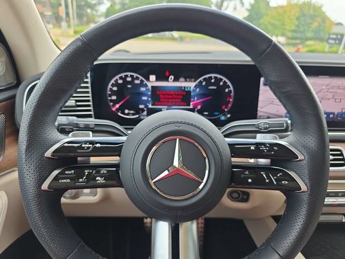 Used 2026 Mercedes-Benz GLS 450 4MATIC image 20