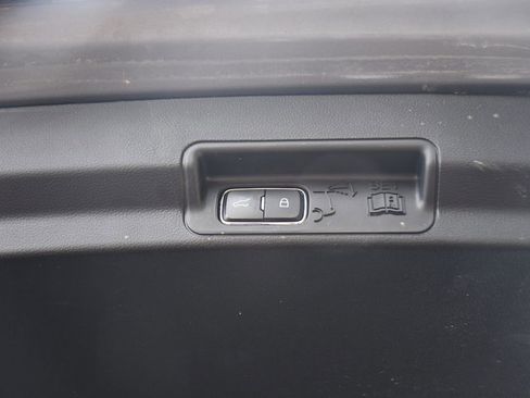Certified 2025 Ford Explorer Active w/ Active Comfort Package AWD/4WD image 19
