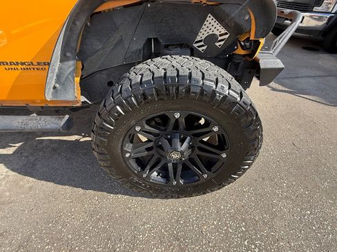 Used 2012 Jeep Wrangler Unlimited Sport image 17
