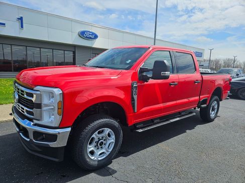 New 2026 Ford F350 4x4 Crew Cab Super Duty image 2