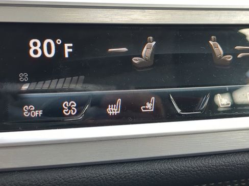 Used 2020 BMW 750i xDrive 750i xDrive w/ Executive Package image 21