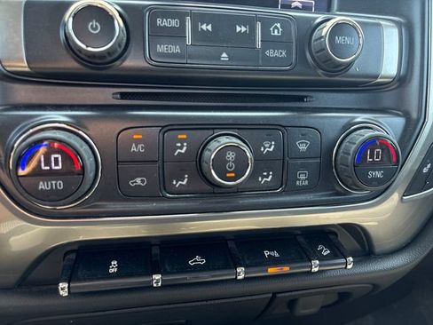 Used 2017 Chevrolet Silverado 1500 LT w/ Midnight Edition AWD/4WD image 22