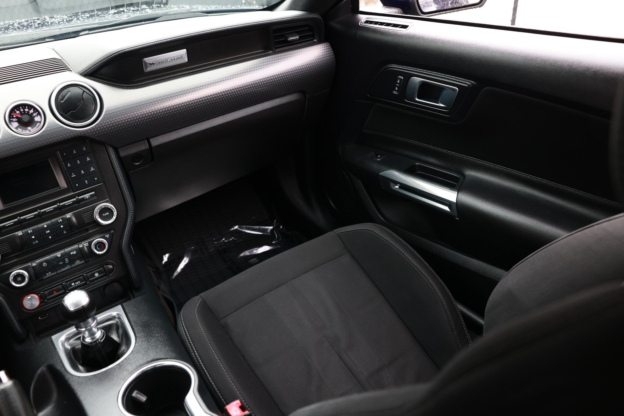 Used 2018 Ford Mustang GT w/ GT Performance Package RWD image 27