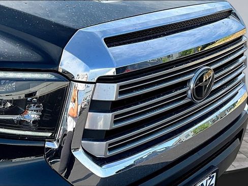 Used 2019 Toyota Tundra Limited w/ Limited Premium Package AWD/4WD image 30