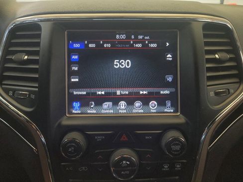 Used 2017 Jeep Grand Cherokee Limited AWD/4WD image 25