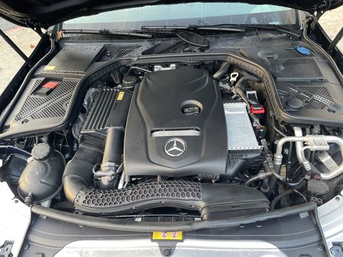 Used 2015 Mercedes-Benz C 300 4MATIC Sedan image 46