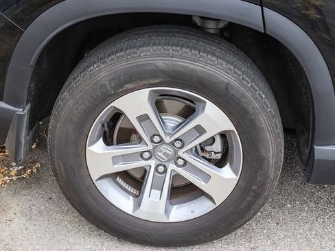 Used 2025 Honda Pilot EX-L image 9