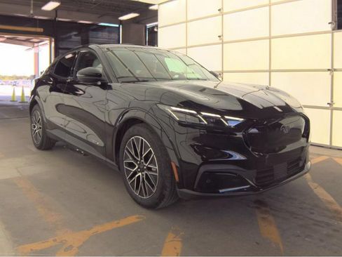 Used 2025 Ford Mustang Mach-E Premium RWD image 4