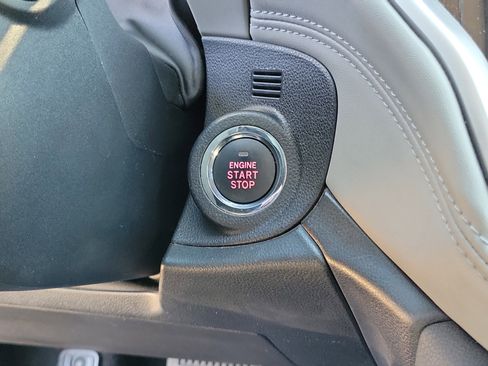 Used 2020 Subaru Outback Limited image 28