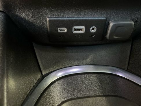 Used 2023 Chevrolet Malibu LT FWD image 31