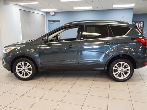 Used 2019 Ford Escape SEL image 2