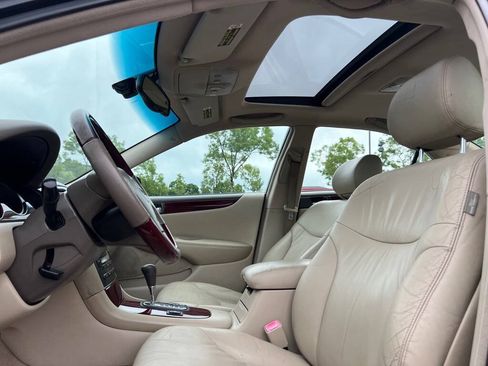 Used 2004 Lexus ES 330 FWD image 9