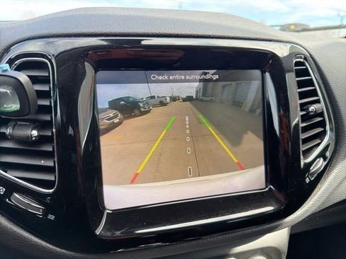 Used 2020 Jeep Compass Limited image 22