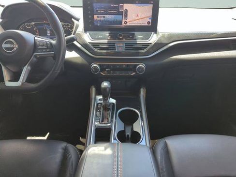 Certified 2023 Nissan Altima 2.5 SR w/ SR Premium Package FWD image 22