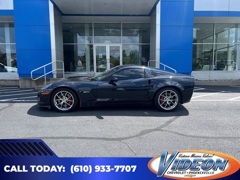 Used 2013 Chevrolet Corvette Z06 RWD image 1