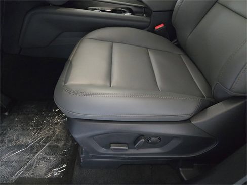 New 2025 Ford Explorer Active w/ Active Comfort Package image 18