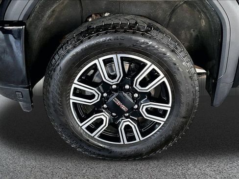 Used 2023 GMC Sierra 2500 AT4 w/ Driver Alert Package I AWD/4WD image 34