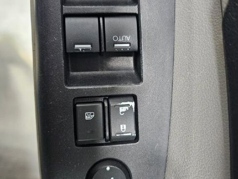 Used 2013 Honda CR-V LX image 18