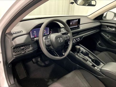 Used 2025 Honda Accord LX image 8