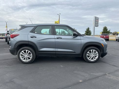 Used 2021 Chevrolet TrailBlazer LS image 3