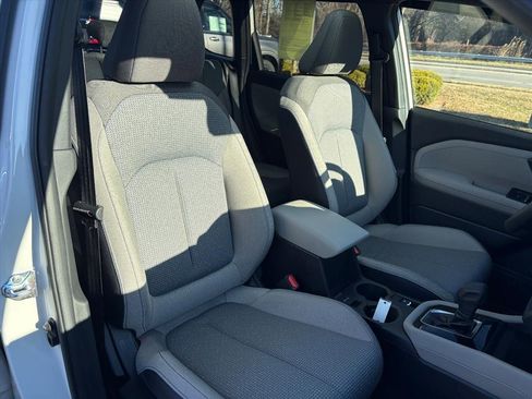 Used 2025 Subaru Forester Premium w/ Convenience Package #2 image 20