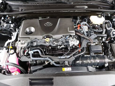 Used 2025 Toyota Camry SE FWD image 28