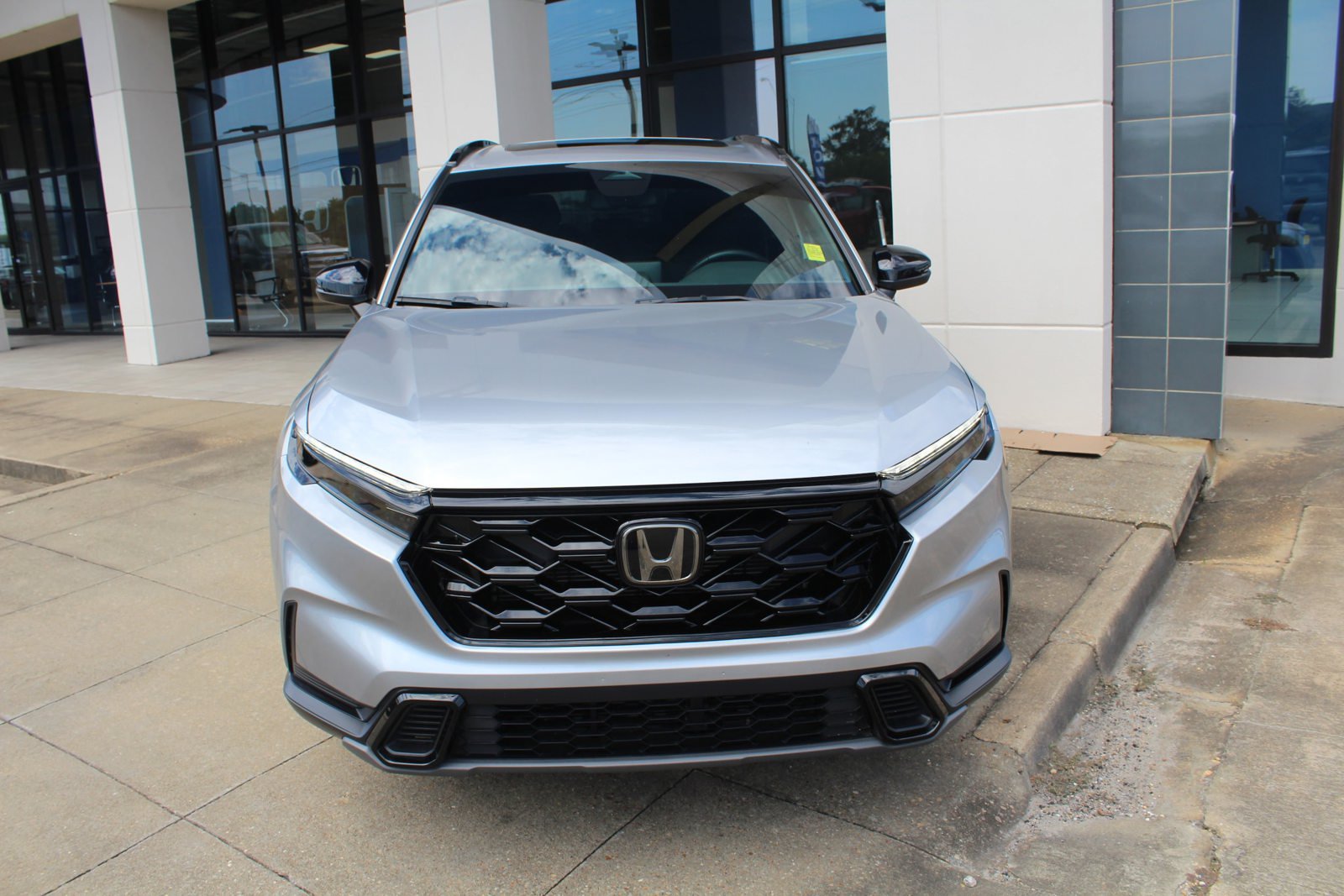 Used 2024 Honda CR-V Sport image 2