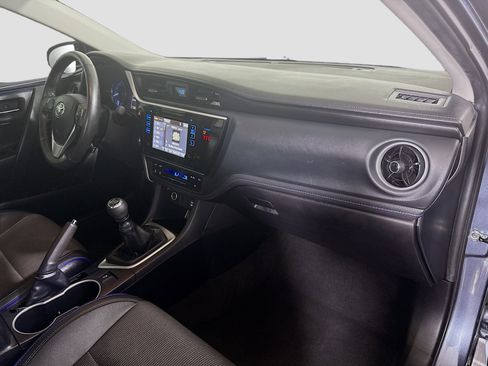 Used 2018 Toyota Corolla SE image 30