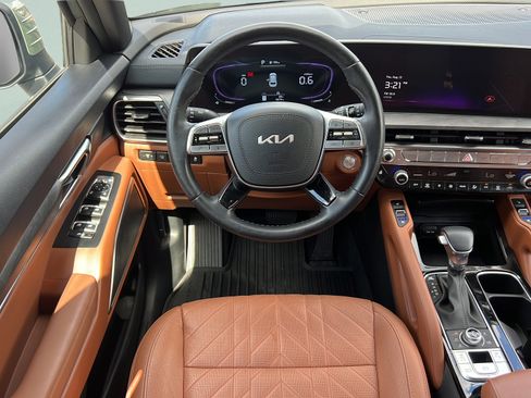 Certified 2025 Kia Telluride EX X-Line AWD/4WD image 12