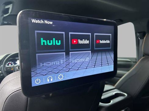 Used 2024 GMC Yukon AT4 w/ Technology Package image 15