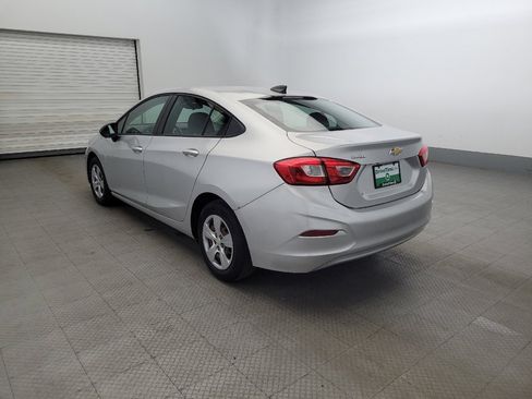 Used 2018 Chevrolet Cruze LS image 5