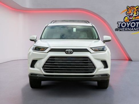 New 2026 Toyota Grand Highlander AWD image 2
