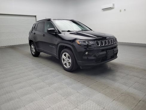 Used 2024 Jeep Compass Latitude w/ Altitude Special Edition image 13