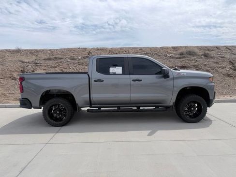 Used 2020 Chevrolet Silverado 1500 Custom Trail Boss w/ Custom Convenience Package AWD/4WD image 4
