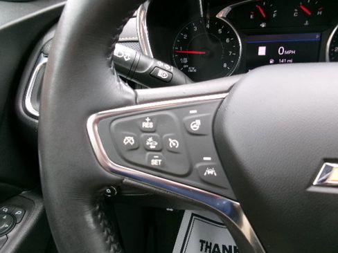 Used 2021 Chevrolet Equinox Premier FWD image 22
