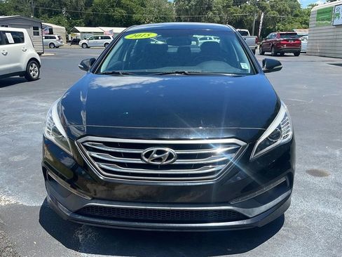 Used 2015 Hyundai Sonata SE FWD image 2