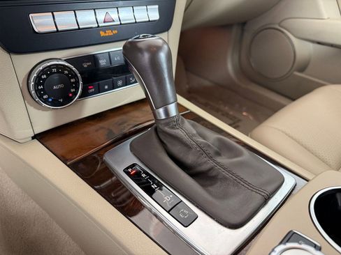 Used 2014 Mercedes-Benz C 250 Luxury image 18