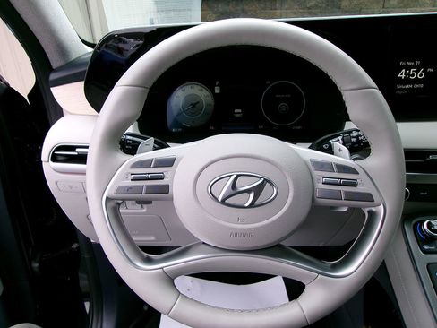 Used 2024 Hyundai Palisade Limited image 42